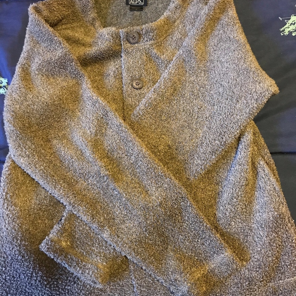 Boxie sweater